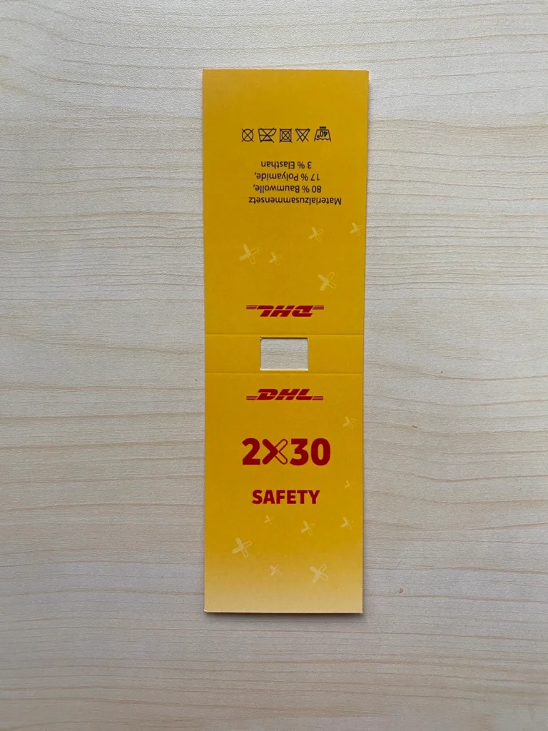 ตัวอย่างงานป้ายแขวนถุงเท้า